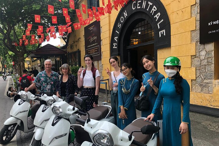 70ebeecd-ed00-4c8e-85c7-f71fdc5f5812_4-hour-hanoi-city-tour-by-scooter