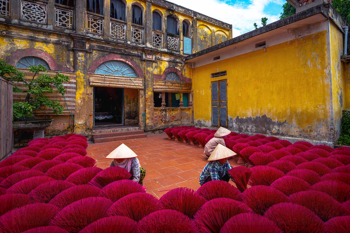 quang-phu-cau-incense-village-2